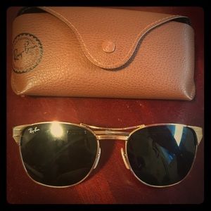 Ray Ban Aviators - Gold frames